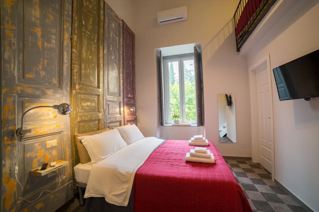 Bed and Breakfast The Foria House By House In Nápoles Habitación foto