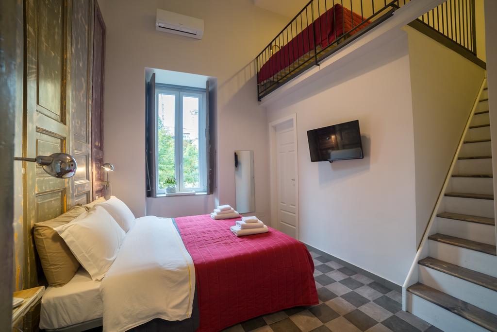 Bed and Breakfast The Foria House By House In Nápoles Habitación foto