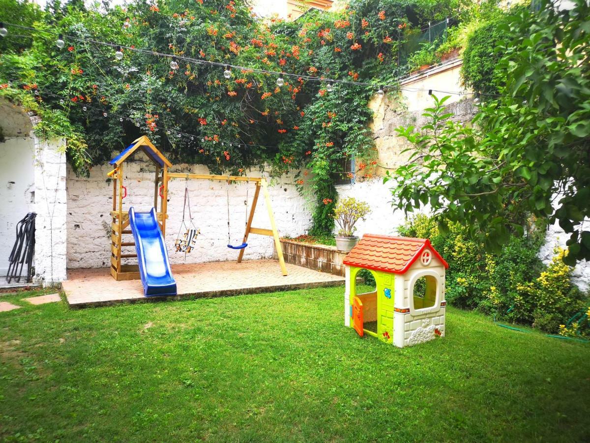 Bed and Breakfast The Foria House By House In Nápoles Exterior foto
